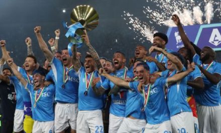 Menang di Lap Terakhir, Napoli Raih Scudetto