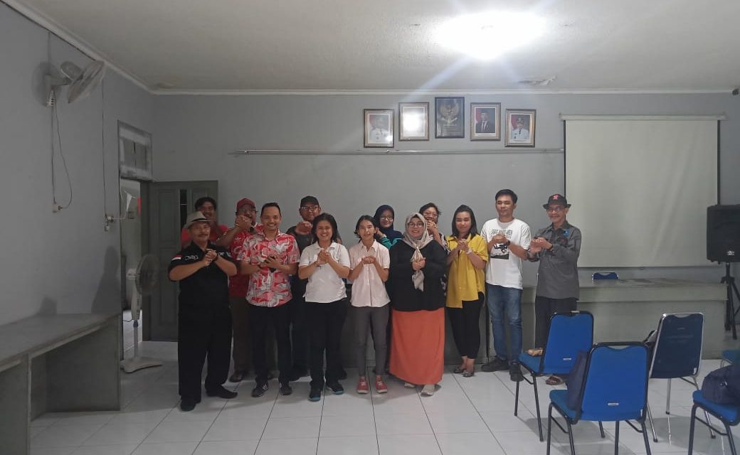 Dari Buram ke Memikat: UMKM Sukmajaya Belajar Bicara dengan AI