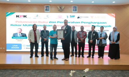 Berhasil Jaring 1.448 Cerpen Antikorupsi Pecahkan Rekor MURI